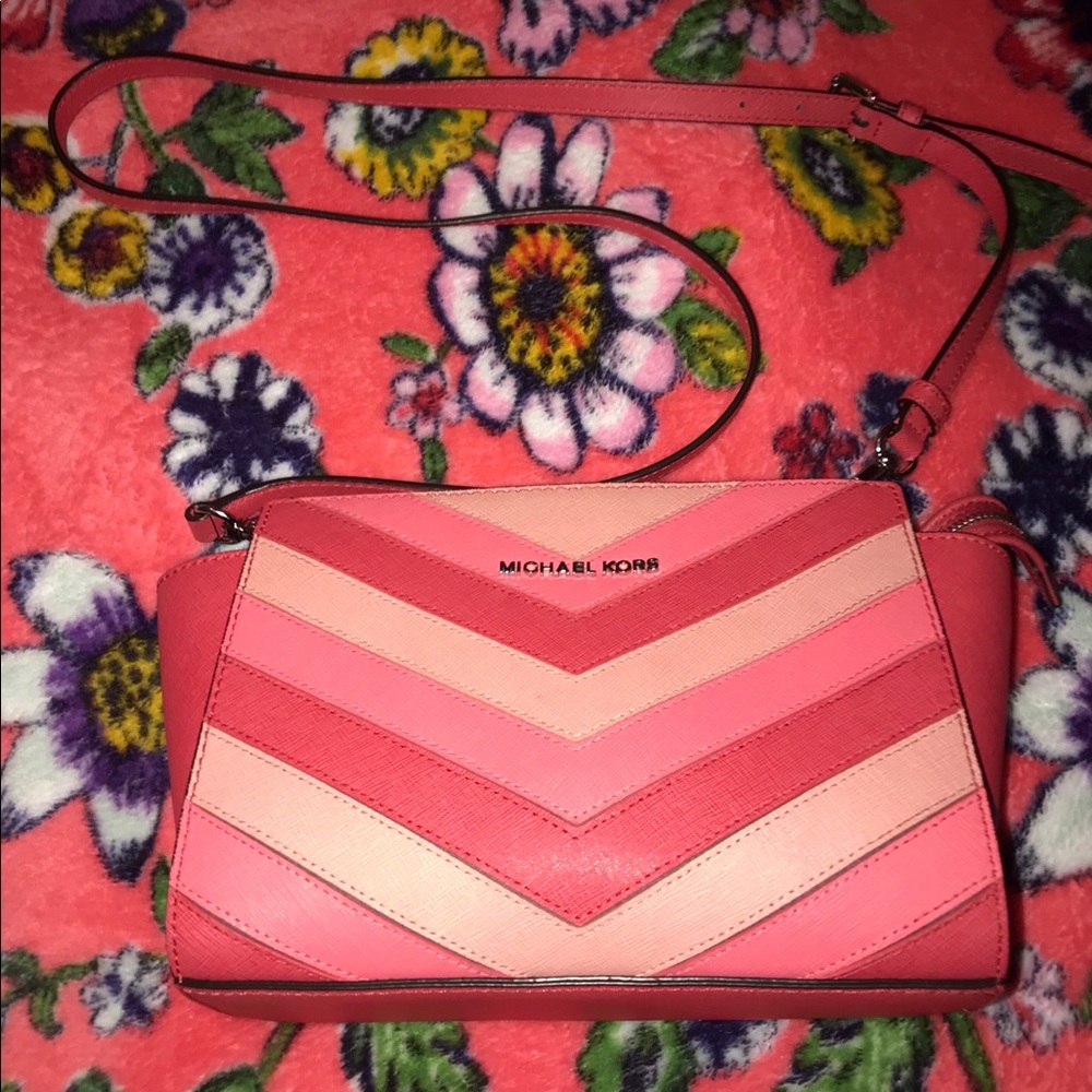 Michael kors selma Small Crossbody